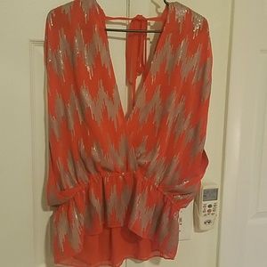 robbi & nikki by Robert Rodriguez cute top